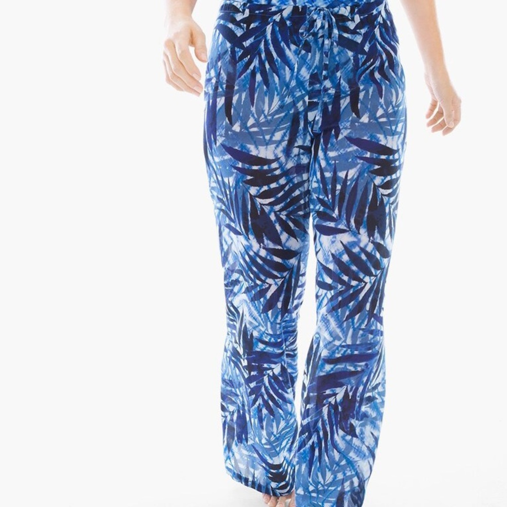 BRAND NEW Blue Leaf-Patterned Chico’s Pants